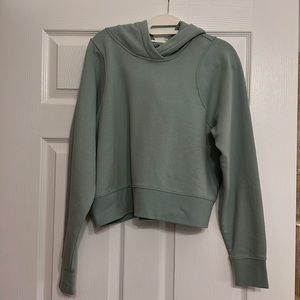 Lululemon cropped hoodie